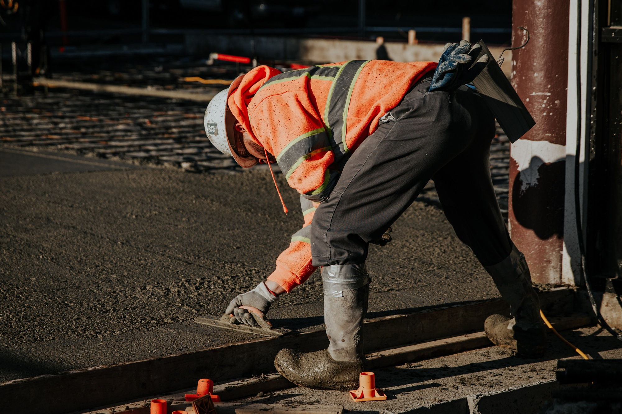6 Benefits of Hiring Professional Concrete Contractors